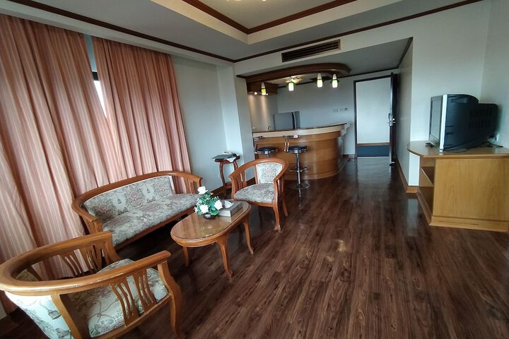 Room 17 of 47