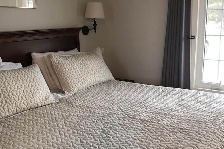 Room 12 of 38