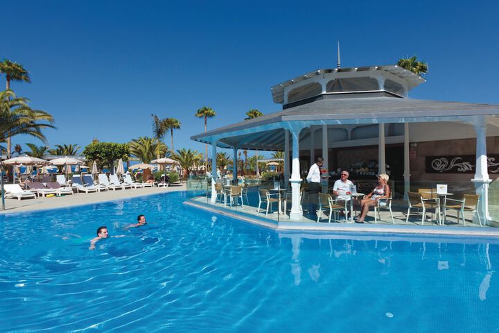 Pools & Facilities