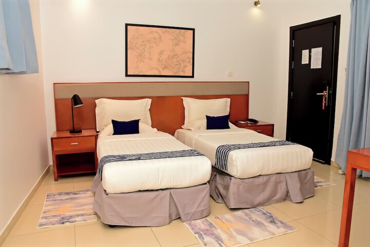Room 8 of 74
