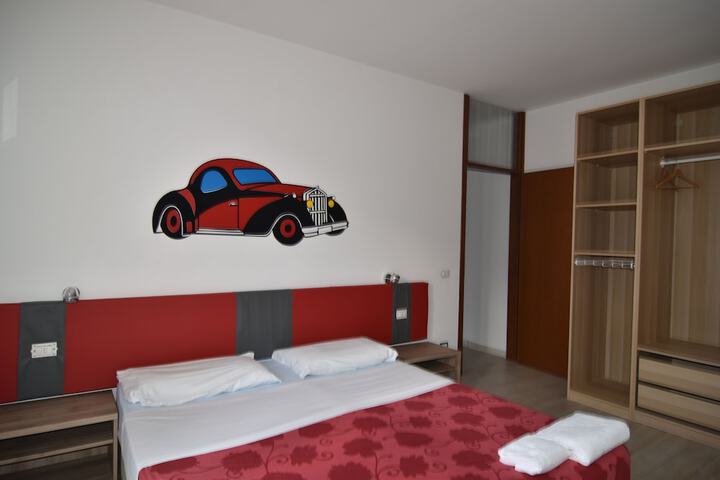 Room 12 of 45