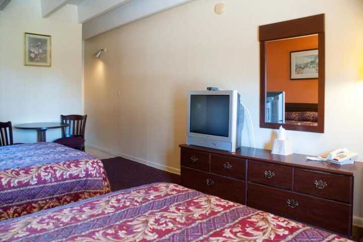 Room 16 of 32