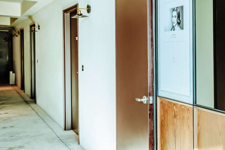 Ballroom/Hall 220 of 243