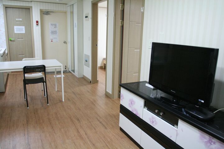 Room 11 of 39
