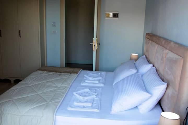Room 34 of 87