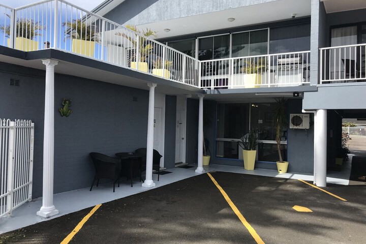 Hotel 90 of 95