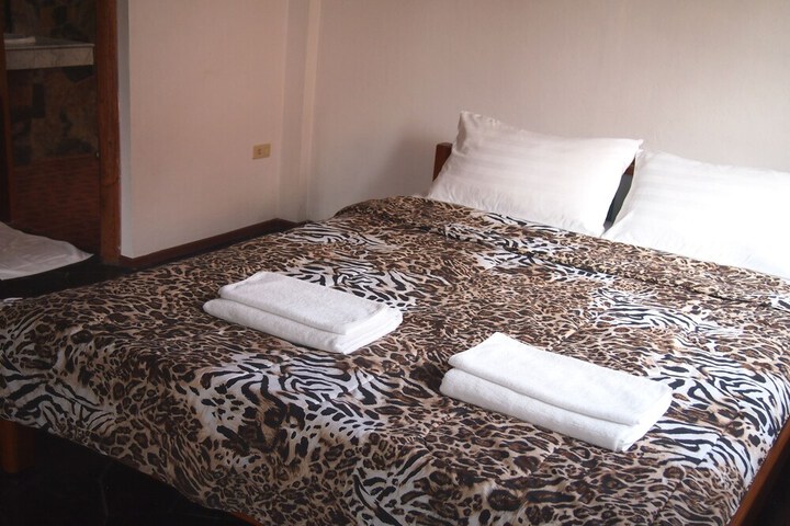 Room 12 of 51
