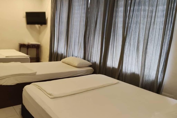 Room 14 of 23