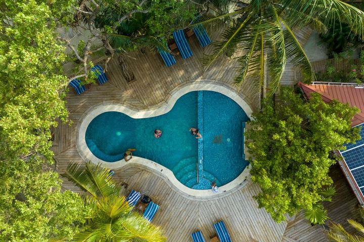 Pool 51 of 82