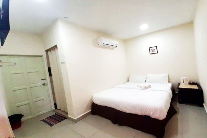 Room 4 of 45