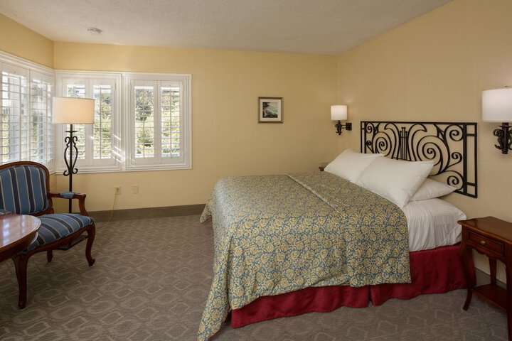 Room 6 of 23