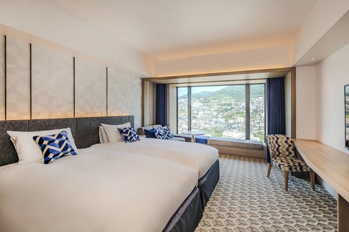 Room 10 of 92