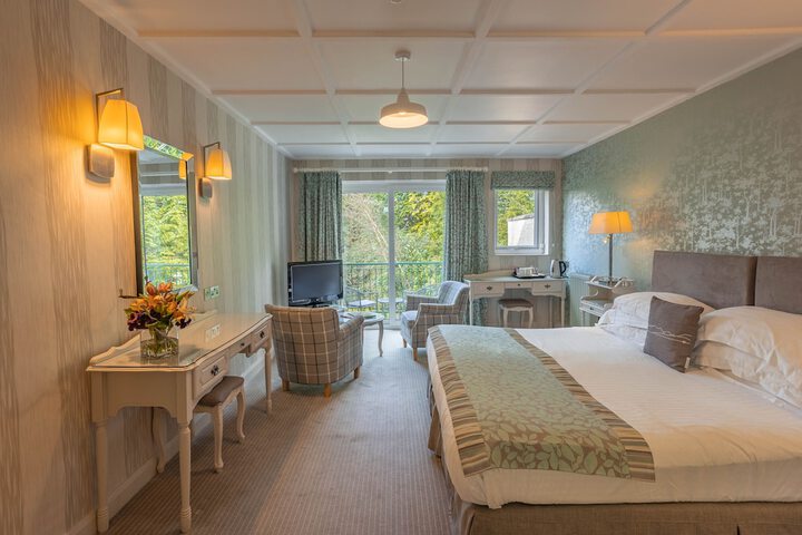 Room 40 of 122