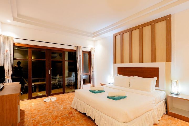 Room 47 of 94