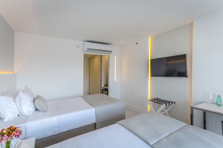 Room 8 of 79