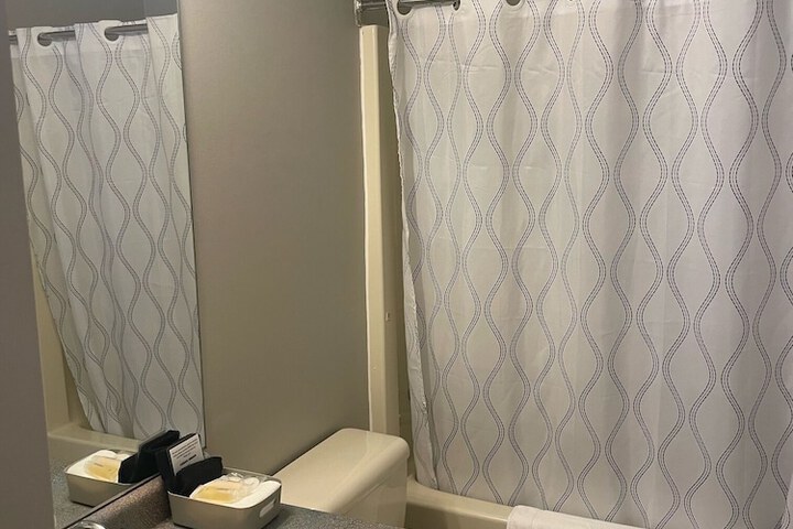 Room 22 of 24