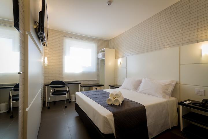 Room 7 of 21