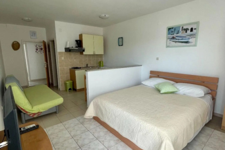 Tea Parking and Grill 100 m From sea SA3