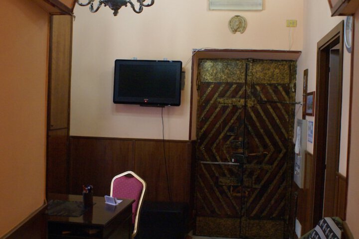 Lobby Entry