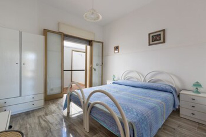 Room 48 of 113