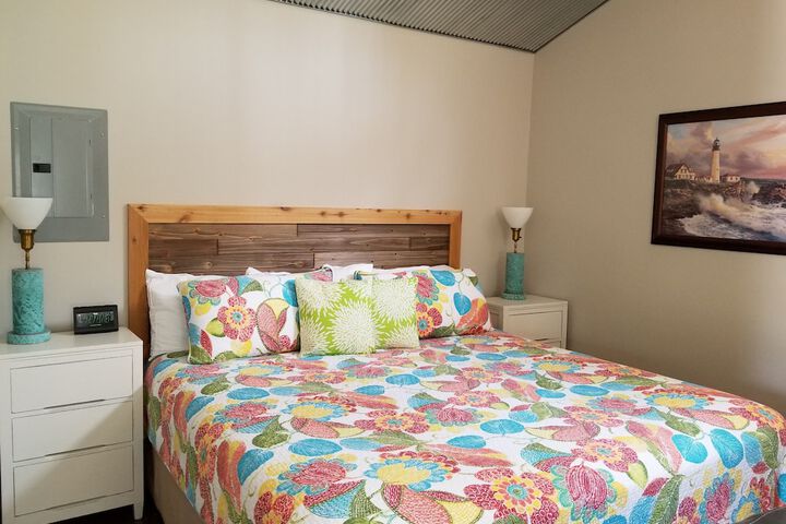 Room 7 of 24
