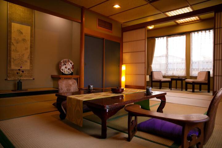 Room 15 of 38