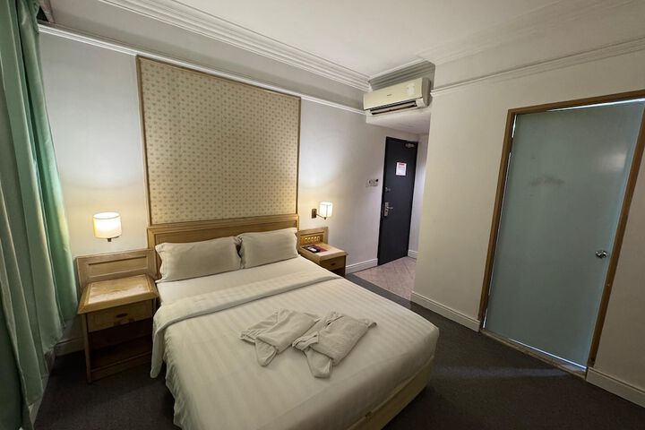 Room 45 of 63