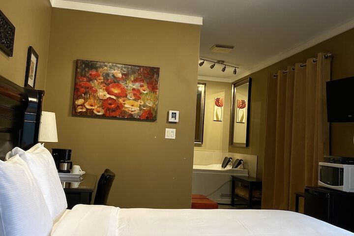 Room 15 of 59