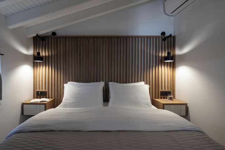 Room 9 of 43