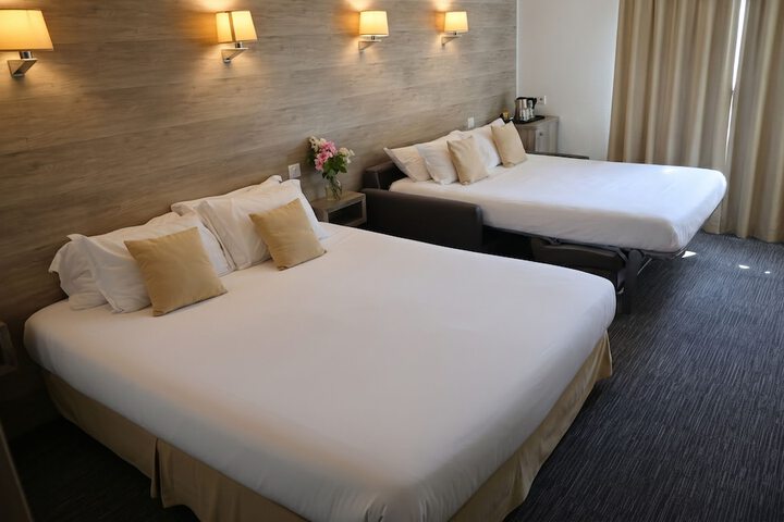 Room 22 of 67