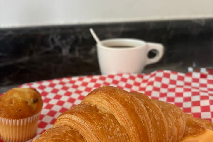 Breakfast/Coffee Service 67 of 75