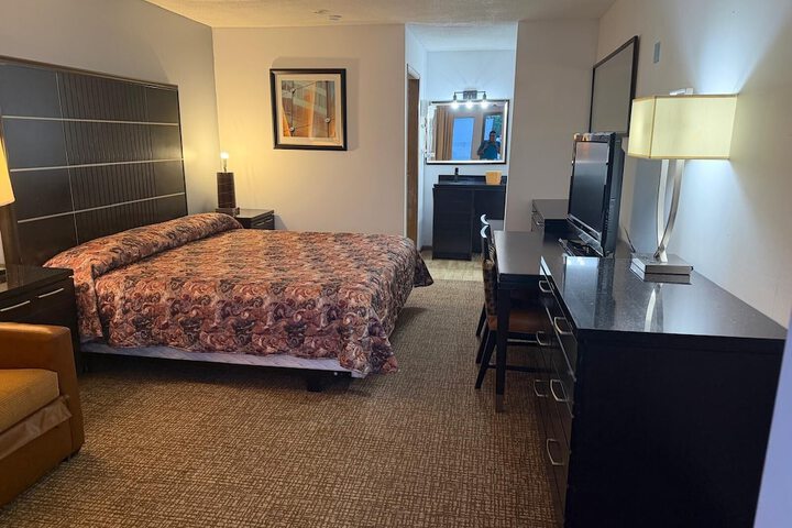 Room 3 of 6