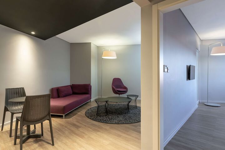 Room 14 of 69