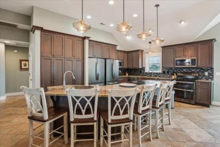 Exterior of 5571 Landfall II by Resort Realty