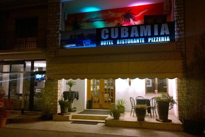Hotel Cubamia