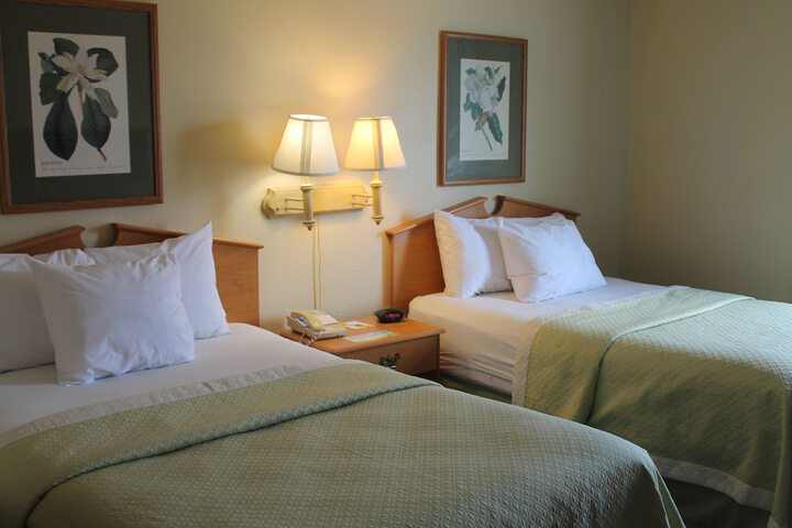 2 Double Beds (5 of 14)