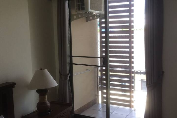 Room 5 of 68
