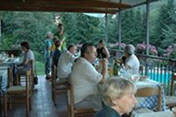 Dining 17 of 26