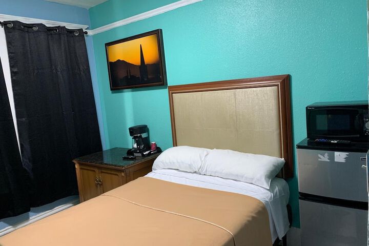 Room 22 of 44