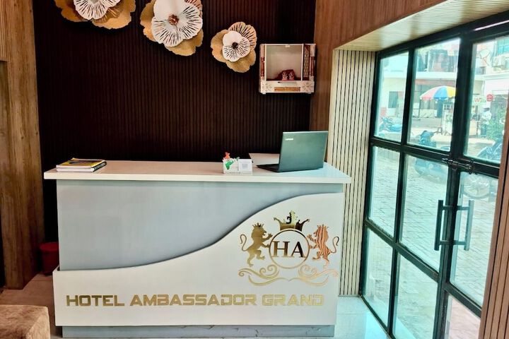 Hotel Ambassador Grand