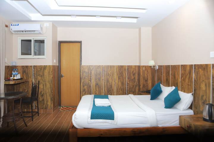 Room 19 of 48
