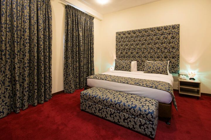 Room 20 of 85