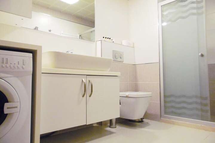 Room 40 of 50