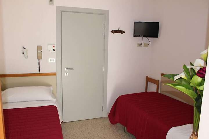 Room 7 of 46