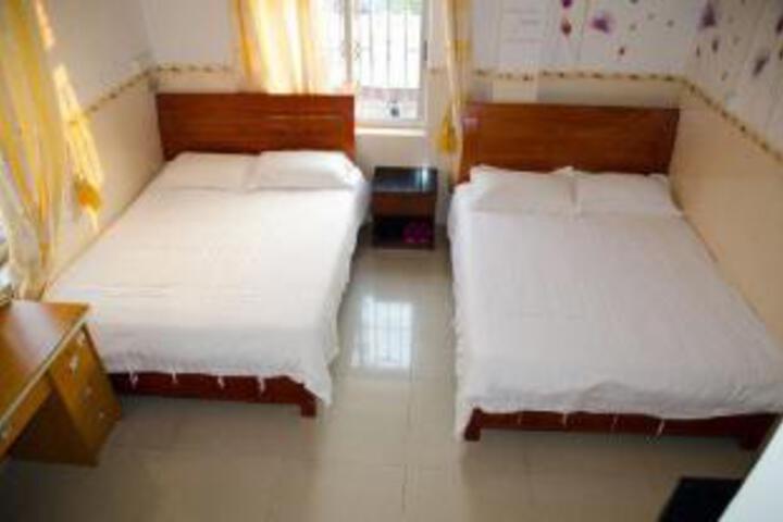 Room 6 of 6