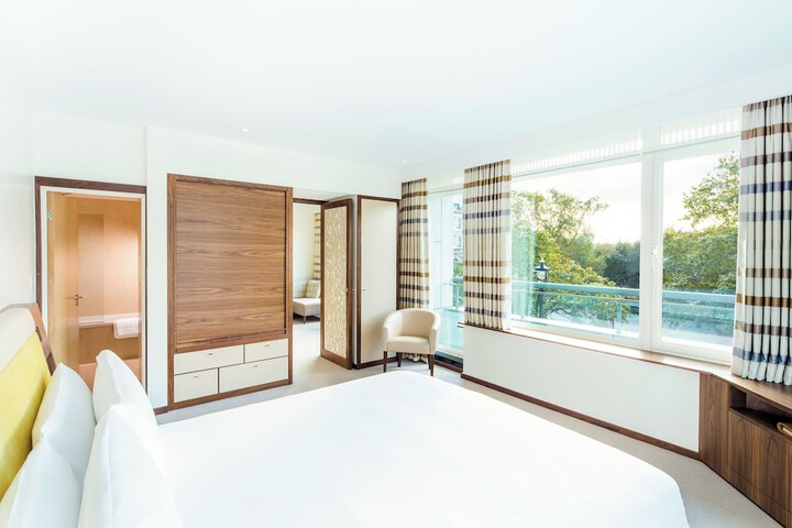 Room 117 of 250