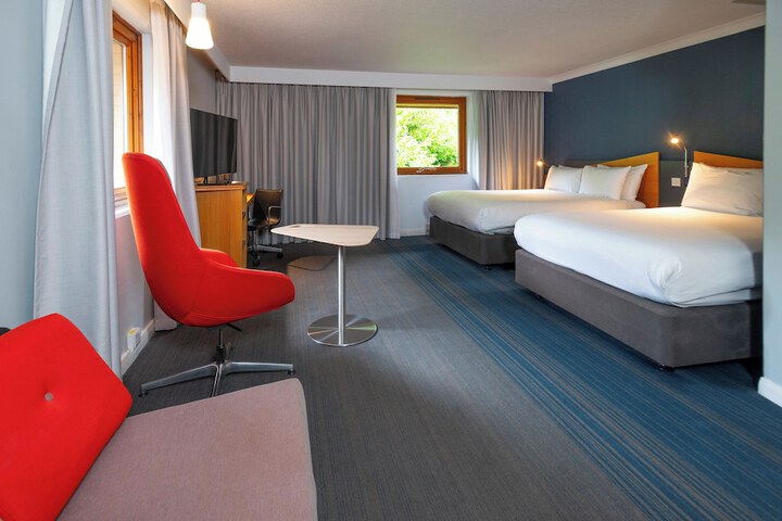 Room 17 of 46