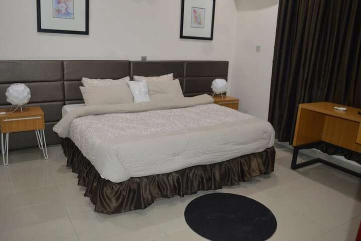 Room 11 of 23