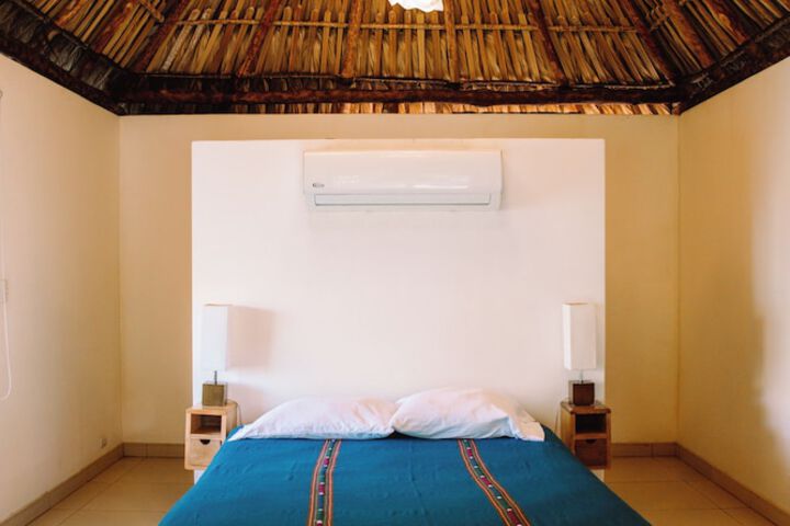 Room 4 of 28