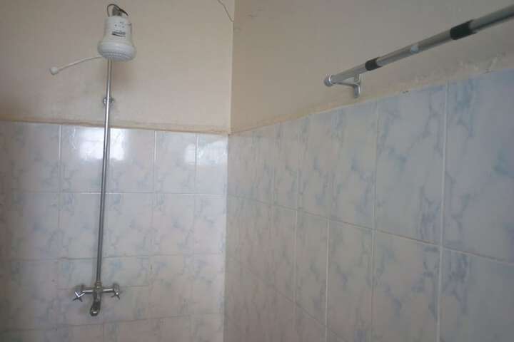 Room 9 of 24